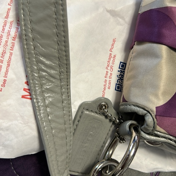 Coach Soho Scarf Print Hobo Silver/Purple Multi - Picture 6 of 7